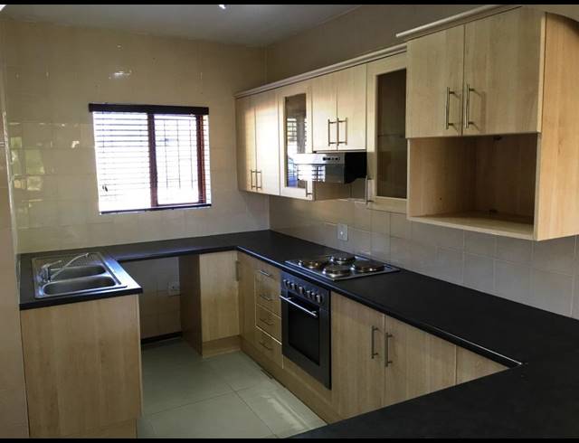 3 BEDROOM TOWNHOUSE RENTED IN WALMER